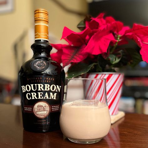 Whiskey Wednesday – Buffalo Trace Bourbon Cream – BREWPUBLIC.com Bourbon Mixed Drinks, Irish Cream Drinks, Buffalo Trace Bourbon, Bourbon Sour, Mint Shake, Bourbon Cream, Liqueur Drinks, Buffalo Trace, Irish Cream Liqueur