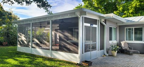 Austin Screen Rooms vs. Sunrooms: Which Is Best for Your Home? Can't decide between a screen room or a sunroom for your Austin home? Learn the advantages and disadvantages of each and which is best for your needs 🏡 https://www.renaissancepatio.com/austin-screen-rooms/ https://app.socialpilot.co/posts/delivered/ Patio Enclosure Ideas, Enclosed Patio Ideas, Pergola Cost, Enclosure Ideas, Screened Porch Designs, Sunroom Furniture, Screen Enclosures, Patio Enclosures, Enclosed Patio