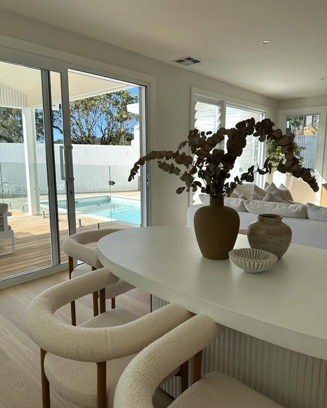 Hello modern coastal kitchen ❤️ @geoffheathbuildingptyltd has created such an inviting and light filled space. In this project they have used our warm brushed nickel everywhere. Builder - Geoff Heath Building Pty Ltd Internals - Lisa Heath and @the_stables_ Owners - Geoff and Lisa Heath Building Design - @designsmartliving Styling - @interiormakeoversfurniturehire Modern Coastal Kitchen, Cottage By The Sea, Coastal Kitchen, Modern Coastal, Country Farm, Building Design, Stables, Brushed Nickel, Interior Decorating