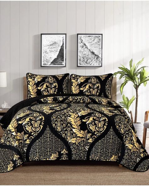 🌟 🌟 🌟 🌟 🌟 5 star review from Pam Ziolkowski: Beautiful I brought this for my son and all I can say it is beautiful. The product is good quality as well Link in bio Gold Comforter Set, Black Comforter Sets, Gold Comforter, Damask Bedding, Queen Size Bedspread, Black Comforter, Floral Comforter Sets, Elegant Bedding, Luxury Bedding Set