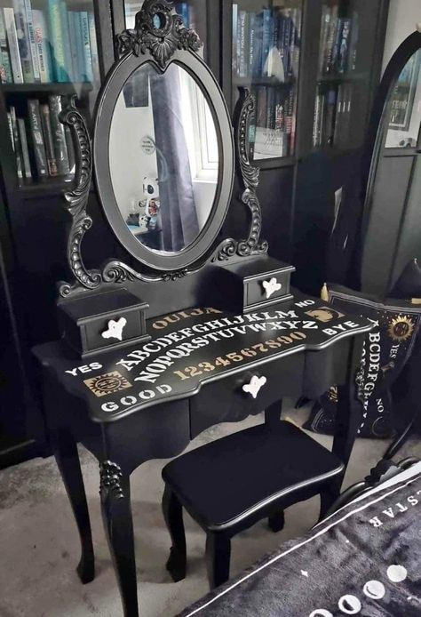 Goth Vanity Ideas, Gothic Vanity Ideas, Goth Vanity, Gothic Vanity, Gothic Bathroom Ideas, Gothic Table, Gothic Homes, Gothic Bathroom, Vanity Makeover