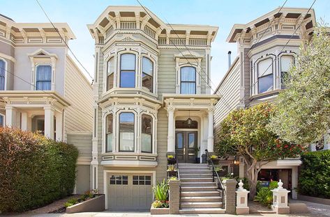 SF Victorian architecture San Francisco Victorian Houses, San Francisco Victorian, Luxury Outdoor Spaces, San Francisco Interiors, Victorian Interior Design, Victorian Townhouse, Victorian Interior, San Francisco Houses, Pacific Heights