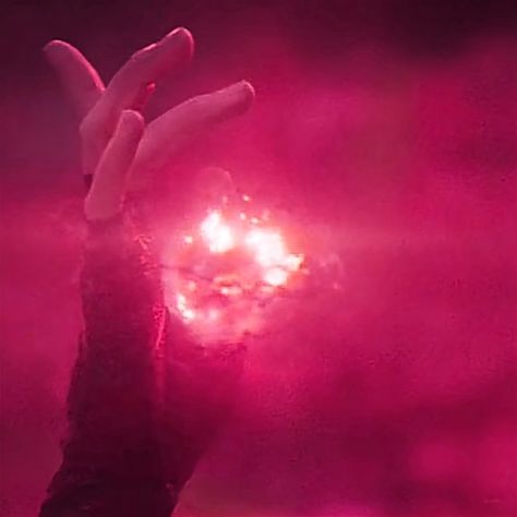 Scarlet Witch Romani, Romani Scarlet Witch, Comic Scarlet Witch, Wanda Comic, Pink Powers, Scarlet Witch Aesthetic, Comic Wanda, Aesthetic Comic, Romani Wanda