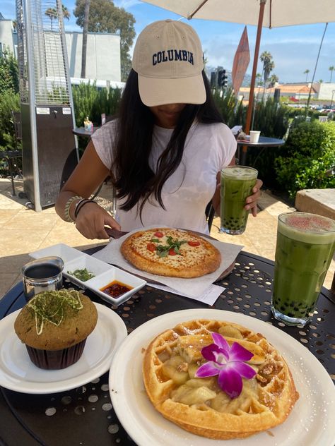 Urth Caffe Aesthetic, California Travel Aesthetic, California Living Aesthetic, Beach Coffee Aesthetic, Laguna Beach California Aesthetic, California Lifestyle Aesthetic, Urth Cafe Aesthetic, California Instagram Pictures, La California Aesthetic