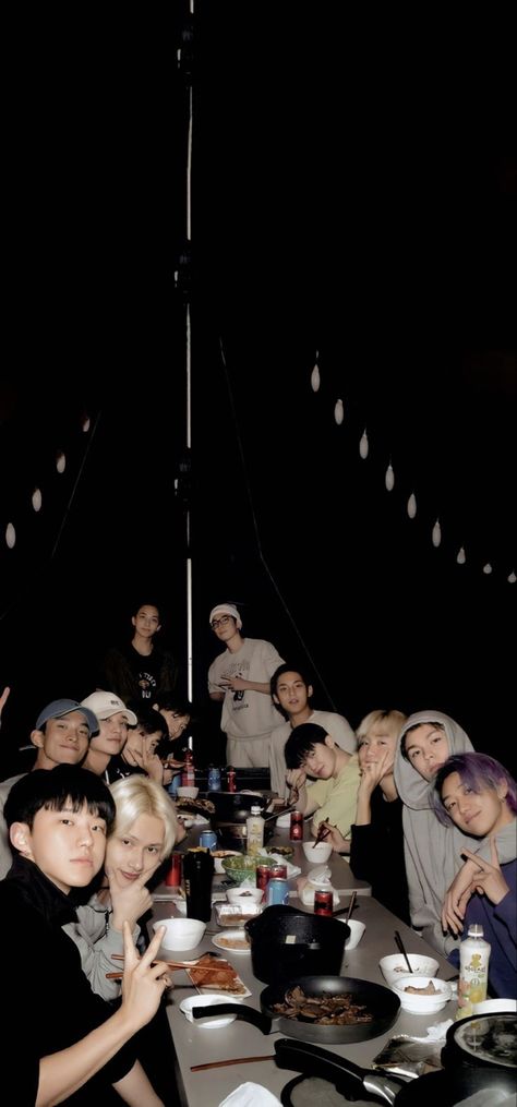 Hidden Seventeen Wallpaper, Seventeen Aesthetic Pictures, Seventeen Dark Wallpaper Ot13, Seventeen Group Photo 2023, Svt Lockscreen Ot13, Seventeen Wallpaper Aesthetic Black, Seventeen Boyfriend Pictures, Seventeen Lockscreen Ot13, Jeonghan Boyfriend Material Wallpaper