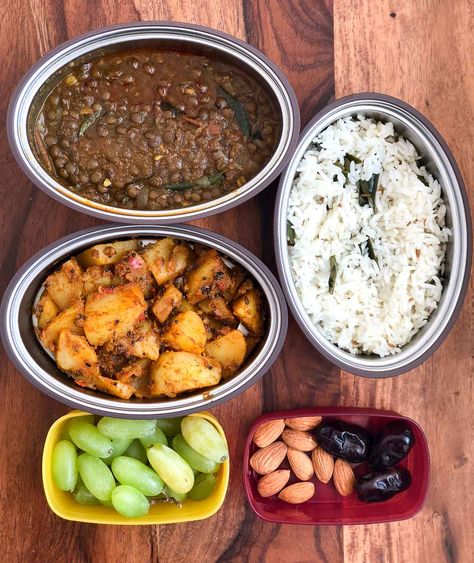 Lunch Box Recipes Indian, Quick Lunch Box Recipes Indian, Indian Lunch Box Ideas, Indian Lunch Box Ideas For Work, Indian Food Lunch Box Ideas, Indian Kids Lunch Box Ideas, Indian Lunch Box, Husband Lunch, Lunch Recipes Indian