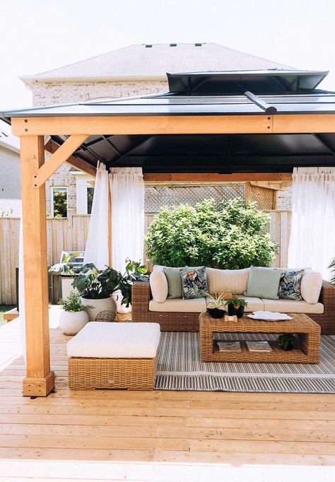 Deck Outdoor Furniture, Outdoor Patio Ideas Furniture, Tranquil Patio Ideas, Covered Deck Decorating, Slanted Backyard Ideas, Patio Lounge Ideas, Gazebo Furniture Ideas, Cozy Patio Decorating Ideas, Backyard Inspo Patio