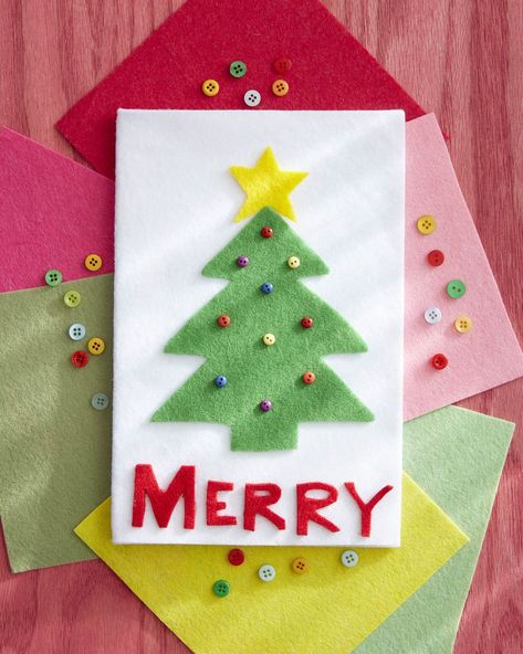 DIY christmas card made from felt Felt Christmas Cards, Christmas Post Cards, Christmas Card Decorations, Diy Christmas Cards Easy, Diy Christmas Photo, Christmas Card Pictures, Diy Holiday Cards, Christmas Card Ideas, Colour Paper