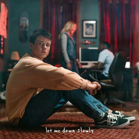 Alec Benjamin Let me down slowly Quotes Song Lyrics, Let Me Down Slowly, Alec Benjamin, Let Me Down, Motivational Pictures, Disney Channel, American Singers, Listening To Music, Singer Songwriter