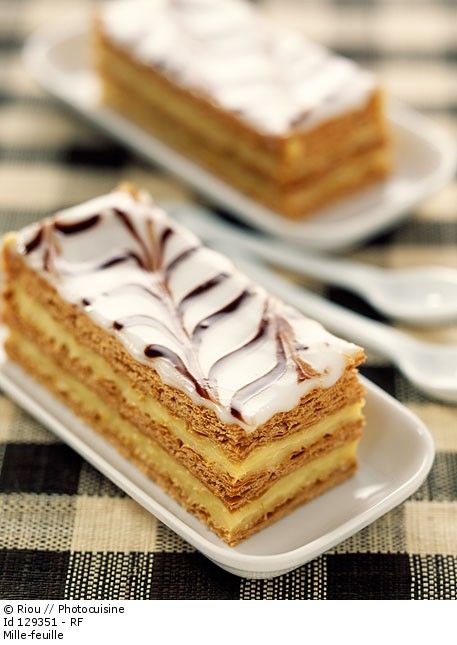 Nepolian Cake, Napoleon Pastry, Vanilla Slice, Custard Slice, Napoleon Cake, French Dessert, Central Africa, Pastry Cream, Pastry Desserts