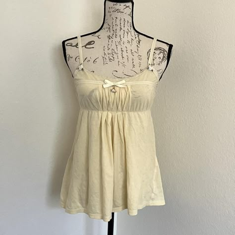 Vintage Abercrombie & Fitch Pastel Yellow Babydoll... - Depop Pastel Yellow Top Outfit, Yellow Babydoll Top, Pastel Yellow Clothes, Yellow Top Outfit, Yellow Y2k, Yellow Clothes, Vintage Abercrombie, Babydoll Shirt, Yellow Shirts