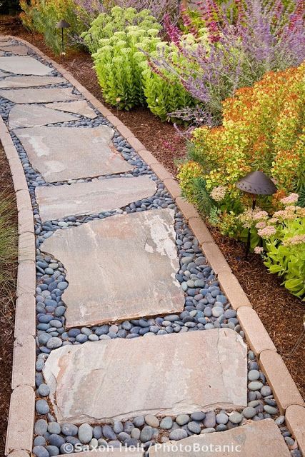 Stones For Garden, Dry Creek Bed, Walkway Design, Walkway Landscaping, Concrete Stepping Stones, Outdoor Walkway, Walkways Paths, How To Garden, Garden Stepping Stones