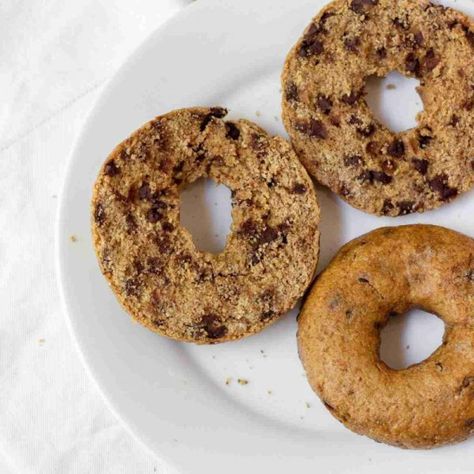 Oat Flour Bagels - The Bigley Basics Oat Flour Bagels, Dairy Free High Protein, Make Bagels, Chocolate Frozen Yogurt, Healthy Bagel, Oat Flour Recipes, Vegan Breads, Almond Milk Yogurt, Frozen Yogurt Bark