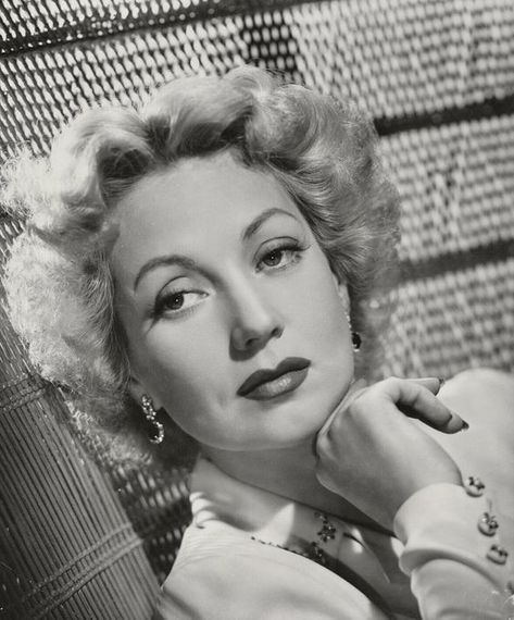 Ann Sothern Ann Sothern, Silver Screen, Simple Jewelry, Hollywood Glamour, S Star, Movie Stars, Hollywood, Marvel, Actresses