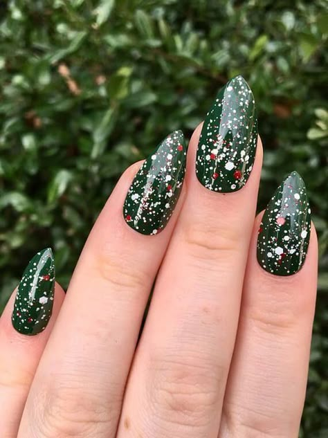 Christmas Nails Stiletto, Glitter Nails Christmas, Nail Art Noel, Christmas Nail Art Ideas, Holiday Acrylic Nails, Nails Stiletto, Nails Press, Cute Christmas Nails, Christmas Gel Nails