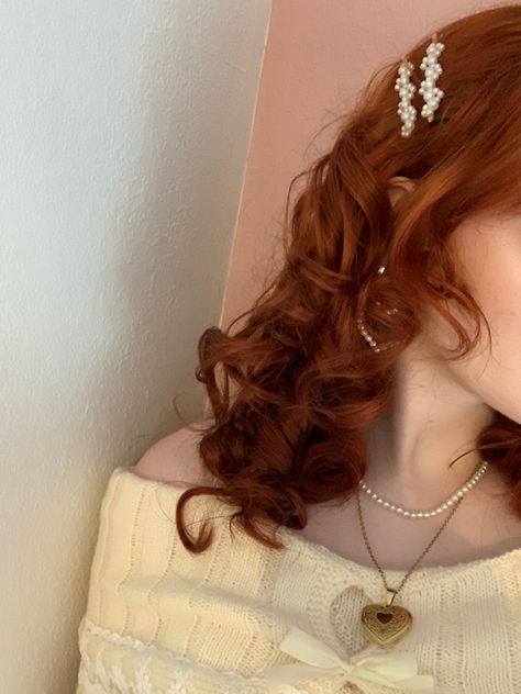 Red Hair Inspiration, Red Hair Inspo, Ginger Hair Color, Ginger Girls, Penteado Cabelo Curto, Orange Hair, Dream Hair, Ginger Hair, Pretty Hairstyles