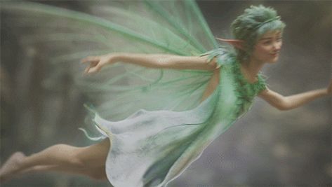 Fairy Gif, Fly Gif, Fairies Gif, Enchanted Fairies, Fairy Aesthetic, Gif Pictures, Green Nature, Fairy Wings, Fantasy Fairy