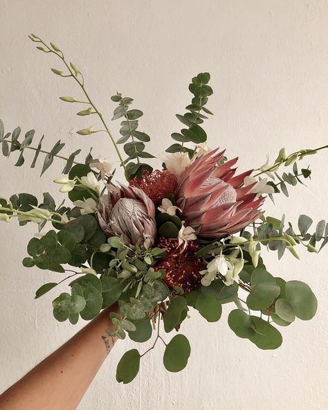 Protea And Eucalyptus Bouquet, King Protea Bouquet, Weddings At The Beach, Lana Wedding, Luxury Bridal Bouquet, Bouquet Craft, Protea Wedding, Protea Bouquet, Eucalyptus Bouquet