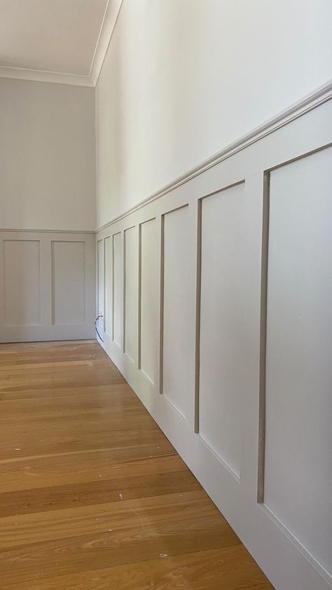 myhomestyle31 on Instagram: I get a lot of questions about our panelling, and lots asking about what we use to finish off the top edge nicely. We found the perfect… Two Colour Panelling, White Paneling Walls Hallways, Wall With Half Wood Paneling, Diy Panelling Bedroom, Living Room Panels Walls, Ideas For Paneling Walls, Panneling For Lounge, Cream Wall Panelling Living Room, Office With Wall Paneling