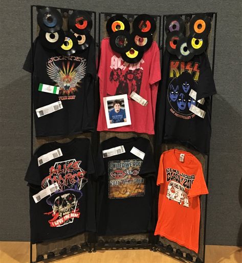 Concert Merch Display, Rock Concert Tickets, House Centerpieces, Open House Display, Band Merch Ideas, Birthday Merch, Merch Display, Music Centerpieces, Graduation Open House