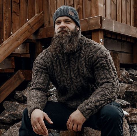 Lumberjack Style Men Outfits, Lumberjack Outfit, Lumberjack Men, Barba Grande, Big Beard, Mens Outdoor Fashion, Lumberjack Style, Long Beard, Big Beards