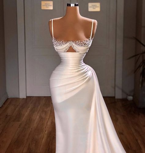 Valdrin Sahiti, Fancy Gowns, Designer Evening Gowns, Glamour Dress, Dream Wedding Ideas Dresses, Gala Dresses, Reception Dress, Glam Dresses, Dream Wedding Dresses