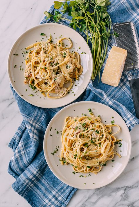 Chicken Fettuccine Alfredo with Roasted Garlic, by thewoksoflife.com Fettucini Alfredo, Chicken Fettuccine Alfredo, Chicken Fettuccine, Woks Of Life, The Woks Of Life, Main Entrees, Fettuccine Alfredo, Rotisserie Chicken Recipes, Alfredo Pasta