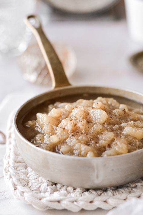 This is an easy and delicious pear compote made from stewed pears that are lightly sweetened and spiced with cloves, cardamom, ginger and vanilla. With just a few ingredients and a few minutes of prep time, you’ll love this simple recipe that you can serve as a side dish, or spooned on top of ice cream or oatmeal. Stewed Pears, Pear Compote, Canned Pears, High Altitude Baking, Asian Side Dishes, Compote Recipe, Ginger Spice, Spiced Pear, Fruit Dishes