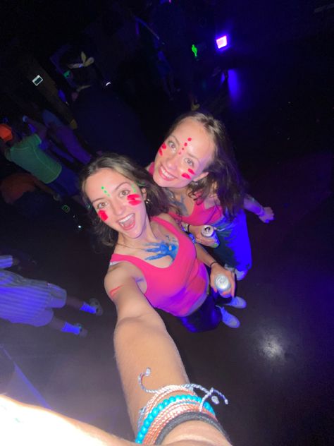 neon party aesthetic #party #bodypaint #paint #neon Neon Paint On Body Ideas, Neon Party Paint, Sky Zone Outfit, Neon Party Outfits Aesthetic, Neon Glow Party Outfit, Glow In The Dark Party Outfit, Neon Themed Party Outfit, Neon Outfit Ideas Party, Blacklight Party Outfit