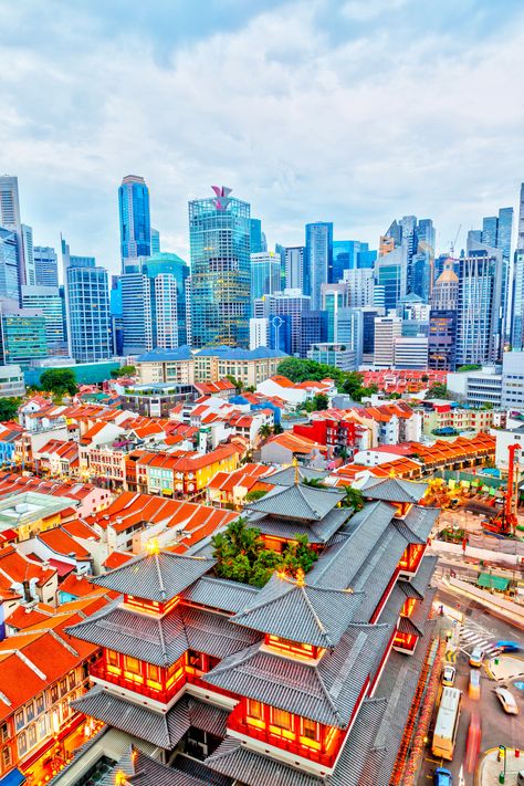 Singapore Chinatown With Financial District in Background Singapore Chinatown, Singapore With Kids, Chinatown Singapore, Singapore Attractions, Things To Do In Singapore, Night Views, Singapore Changi Airport, Visit Singapore, See World