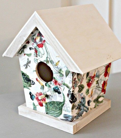 napkin decoupage birdhouses, chalk paint, crafts, decoupage Chalk Paint Crafts, Birdhouses Diy, Decoupage Candle Holder, Diy Birdhouse, Birdhouse Craft, Paint Crafts, Bird Houses Ideas Diy, Decoupage Tutorial, Decoupage Decor