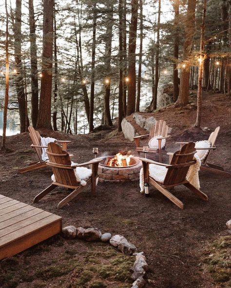 Backyard On A Budget, Homestead House, Chalet Design, Cozy Backyard, Man Cave Home Bar, Cabin Living, Budget Tips, Dream Cottage, Small Cabin