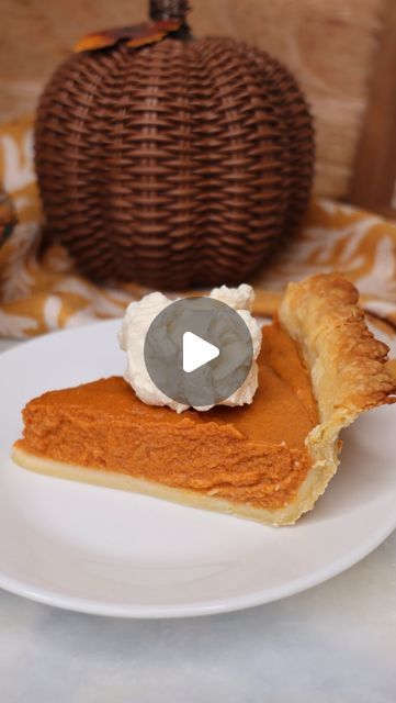 Katie McLendon on Instagram: "‼️ Like this reel & comment “PIE” for a link to the full detailed recipe on my blog 🤗 

https://cookingkatielady.com 

45 Calorie Pumpkin Pie 🥧🍁🎃

These macros are for the filling only, which is how I normally enjoy this pie! I loveee just the filling, anyone else?? I added a crust in this year’s video after ruffling a few tail feathers last year by serving this pie without a crust lol 🙈 

BUT you can bake this pie without the crust (which is what I normally do). It’s an AWESOME option for those who are gluten free, diabetic, or simply don’t like pie crust! 🥧 

‼️Be sure to like,and save this post and follow @cookingkatielady for more easy and healthy recipes 🤗 

👉Gluten Free | Dairy Free | Refined Sugar Free | Low Calorie | Vegetarian Friendly

👩🏻‍?