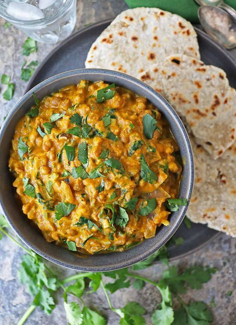 This lusciously creamy and easy Lentil Curry is made with staples from our pantry such as canned lentils, canned pumpkin, and canned coconut milk. Quick, delicious and filling, this vegan lentil curry had us licking our plates! Can Of Lentils Recipe, Easy Lentil Curry, Vegan Lentil Curry, Lentil Curry Recipes, Canned Jackfruit, Canned Lentils, Vegan Lentil, Healthy Appetizer Recipes, Veggie Meals