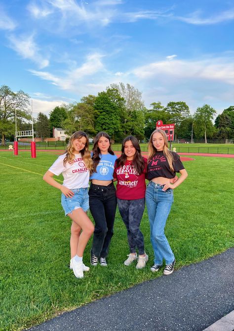 College Decision Outfit, Decision Day Outfit College, College Decision Day Outfits, Decision Day Pictures, Decision Day Outfit, College Decision Photoshoot, Decision Day Photoshoot, College Decision Day, College Photoshoot