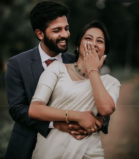 Marriage Photoshoot, Marriage Poses, Wedding Couple Pictures, Pre Wedding Photoshoot Props, Christian Bride, Marriage Photography, Pre Wedding Photoshoot Outfit, Kerala Wedding, Engagement Photography Poses