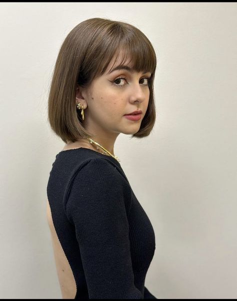 Netflix Series, Short Hair Styles, Actresses, Hair Styles, Hair