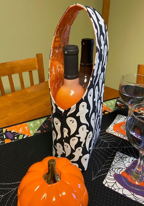 Wine Bottle Carriers To Sew, Wine Carrier Pattern, Tote Patterns Free, Fabric Wine Bottle Bag, Beer Tote, Carrier Pattern, Halloween Applique, Wine Bottle Carrier, Halloween Sewing