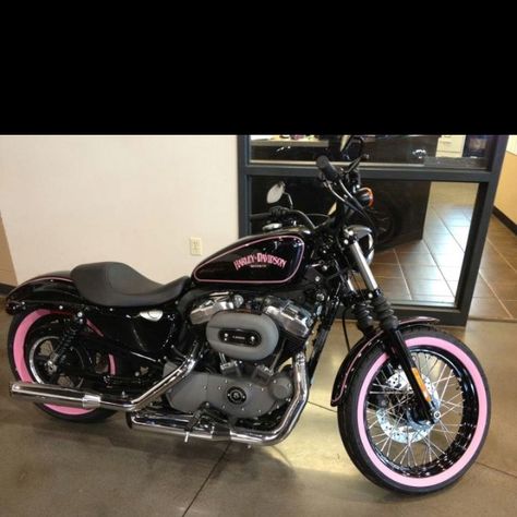 I want! I want! Harley Davidson Quotes, Pink Motorcycle, Motos Harley, Moto Custom, Harley Davidson Bike, American Motorcycles, Rat Bike, Pretty Bike, Bike Pics