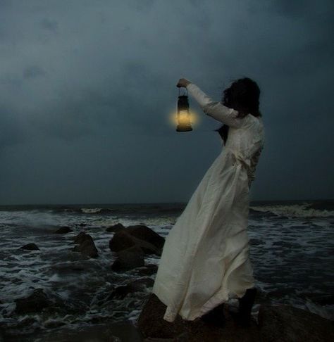 Woman In White, Fantasy Magic, Wuthering Heights, By The Ocean, Story Inspiration, Foto Inspiration, 인물 사진, Writing Inspiration, Aliens