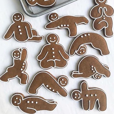 Yoga gingerbread cookies... yes. It’s a thing. We’re smitten 😍😩 #happyskincare Gluten Free Pierogies, Healthy Gingerbread Cookies, National Cookie Day, Christmas Eve Traditions, Yoga Posen, Whole Foods Market, Noel Christmas, Gluten Free Cookies, Favorite Cookies