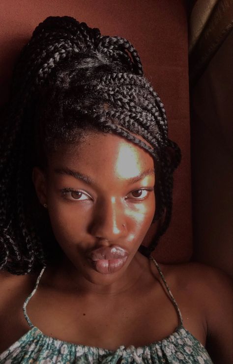 Selfie of a Black girl with a nose piercing and knotless braids Black Feminity, Black Noses, Big Lips Natural, Orbital Piercing, Beautiful Nose, Braids Black, Big Nose, Big Noses, Nose Piercing