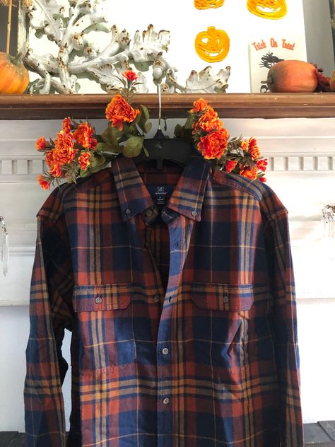 Men's Rusty Orange and Blue Flannel Shirt New, 100% Cotton XS EXTRA SMALL I have other sizes in the same pattern in my shop. https://www.etsy.com/listing/1520460757/mens-small-rust-orange-blue-fall-flannel?click_key=2f52c46879ca1c12caf309fe937095d9a46ea5f7%3A1520460757&click_sum=967e177e&ref=shop_home_active_19&frs=1 https://www.etsy.com/listing/1520462603/mens-medium-rust-orange-blue-fall?click_key=cdb744a3d978cd4a7094b928b58d9961fbcf7382%3A1520462603&click_sum=8b143211&ref=shop_home_active_17& Blue Flannel Shirt, Matching Bridesmaids, Fall Flannel, Rusty Orange, Blue Flannel, Embroidered Monogram, Etsy Bridesmaid Gifts, Rust Orange, Bridesmaid Gift