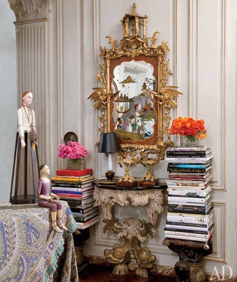 Iris Apfel Chinoiserie Mirror, French Inspired Decor, How To Have Style, Rara Avis, Manhattan Apartment, New York City Apartment, New York Homes, Ad Magazine, Rare Birds