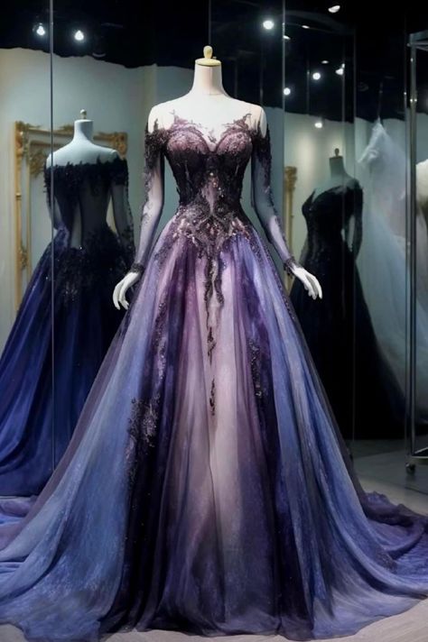 Fantasy Gowns Purple, Purple Gothic Wedding Dress, Dark Purple Wedding Gown, Night Court Gown, Dream Dress Fantasy, Unique Colored Wedding Dresses, Dark Purple Ball Gown, Dark Fantasy Gown, Night Court Fashion