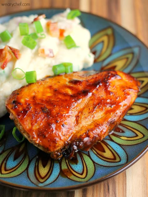 Enjoy perfect BBQ chicken indoors with this quick and easy Stovetop Barbecue Chicken Recipe! Stovetop Bbq Chicken, Chicken Stove Top, Barbecue Chicken Recipe, Bbq Chicken Breast, Bbq Chicken Recipes, Fried Chicken Breast, 15 Minute Meals, Barbecue Chicken, Bbq Chicken