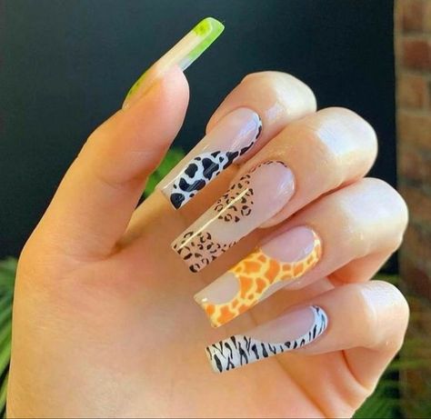 Safari Nails, Nail Design Glitter, Cow Nails, Minimal Nails, Daily Nail, Animal Print Nails, Long Square Acrylic Nails, Square Acrylic Nails, Minimalist Nails