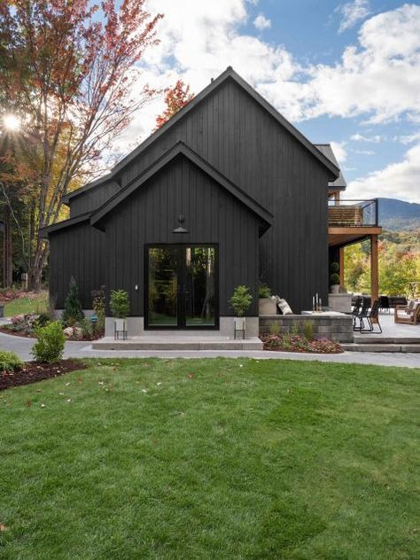 Hgtv Dream House 2020, Contemporary Barndominium, Hgtv Dream Home 2022, Luxurious Backyard, Hgtv Dream Homes, Contemporary Cabin, Patio Grill, Deck Pictures, Black Roof