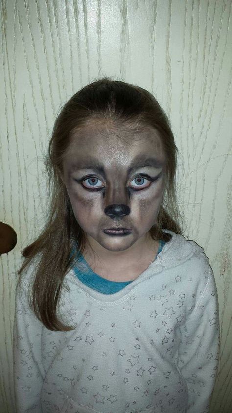 Wolf face makeup Wolf Face Paint, Puppy Girls, Wolf Makeup, Wolf Face, Halloween 2017, Kids Halloween, Easy Kids, Halloween Kids, Face Painting