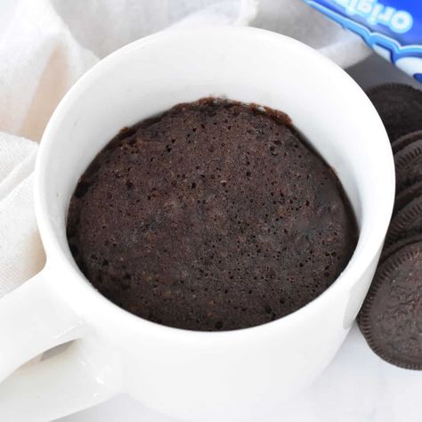 1 Minute Oreo Mug Cake (New & Improved!) | Baking Envy Oreo Mug Cake Recipe, Baking Envy, Mug Cake Easy, 1 Minute Mug Cakes, Oreo Mug Cake, Oreo Mug, Double Chocolate Chip Muffins, Cake Oreo, Cocoa Powder Cookies